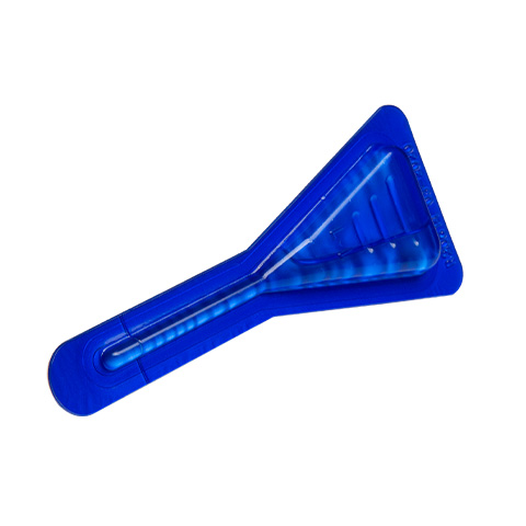 Die blaue Pipette von Frontline Spot On.